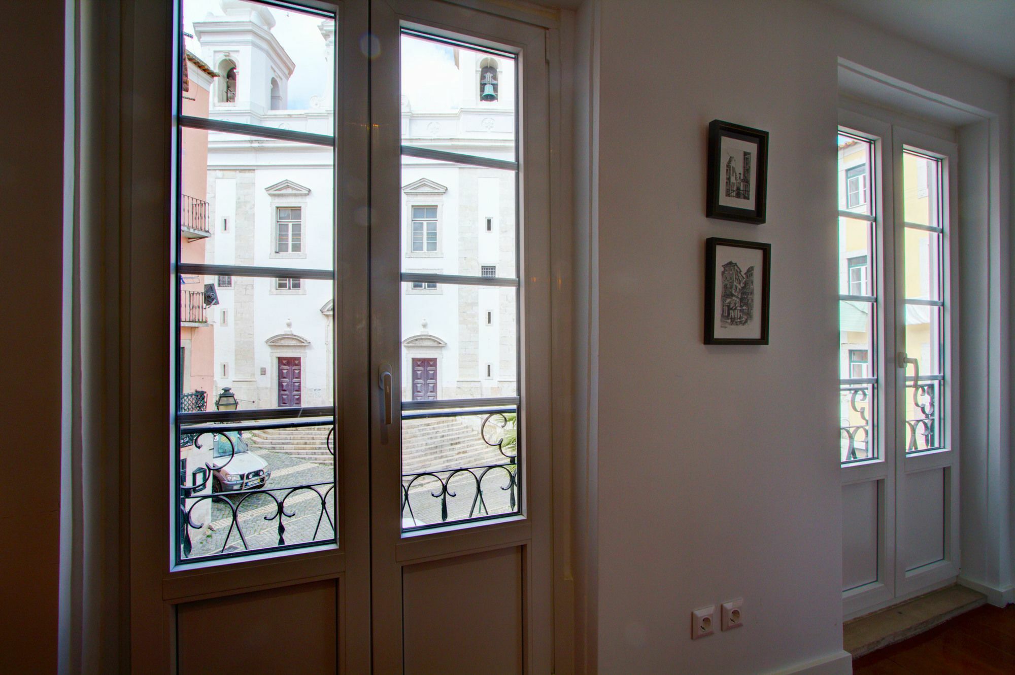 Sao Miguel By Alfama * Lisboa